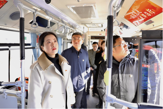 坚持党建引领 奋力争先创优丨市领导调研交通产业Ezpay党建、人才工作