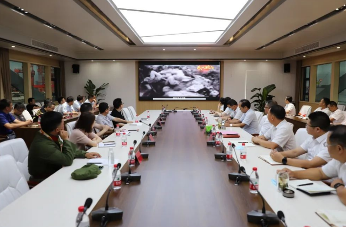 “庆七一，颂党恩”交通产业Ezpay富港板块召开银企共建活动